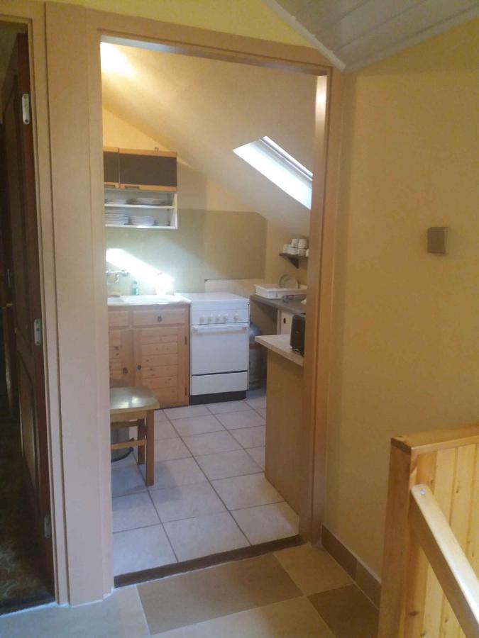 Apartment In Balatonmariafuerdo 19249 บาลาตอนเคเรสตูร์ ภายนอก รูปภาพ