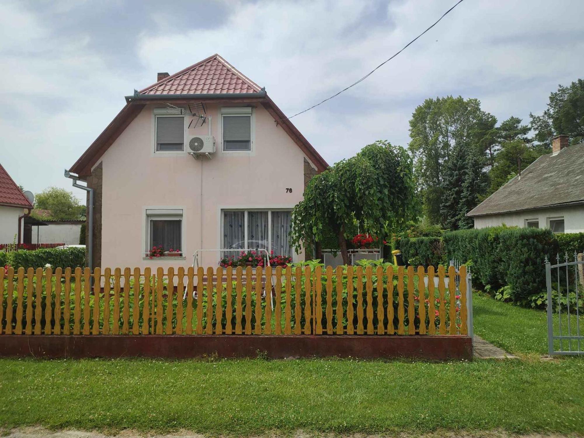 Apartment In Balatonmariafuerdo 19249 บาลาตอนเคเรสตูร์ ภายนอก รูปภาพ